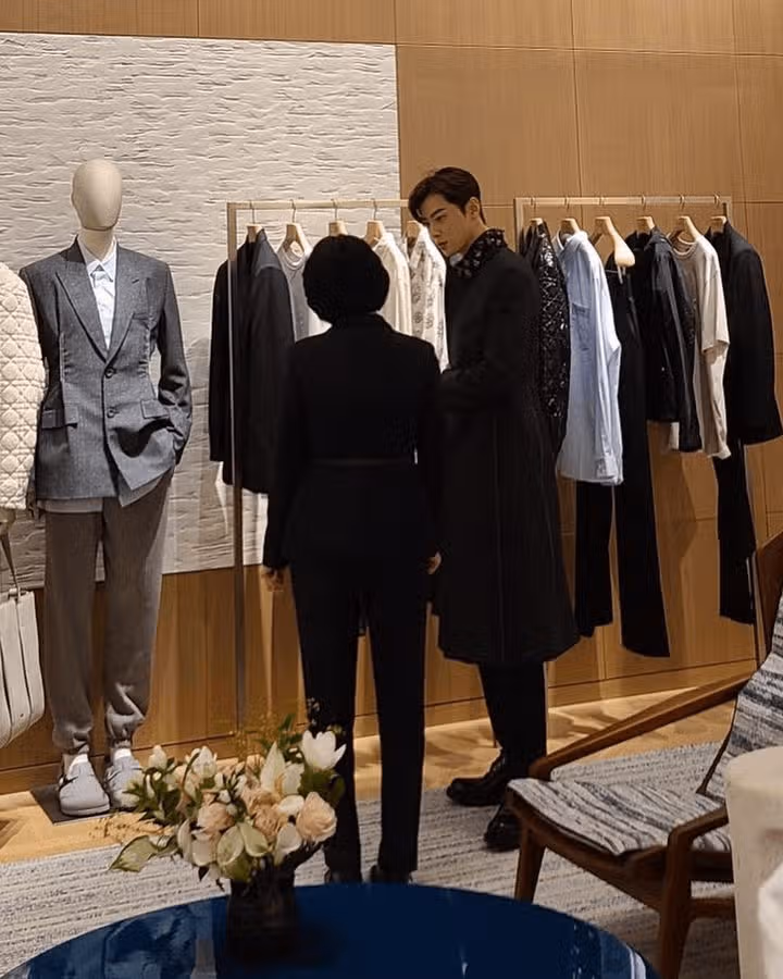 차은우 비율이 정말 어마 무시하네요