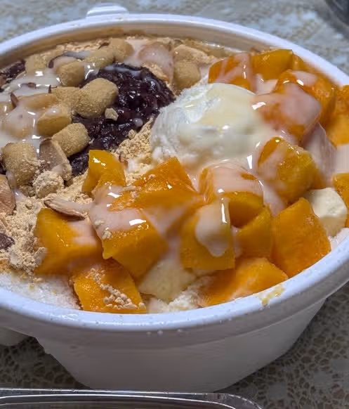 시원하게 설빙에서 망고빙수 먹어요