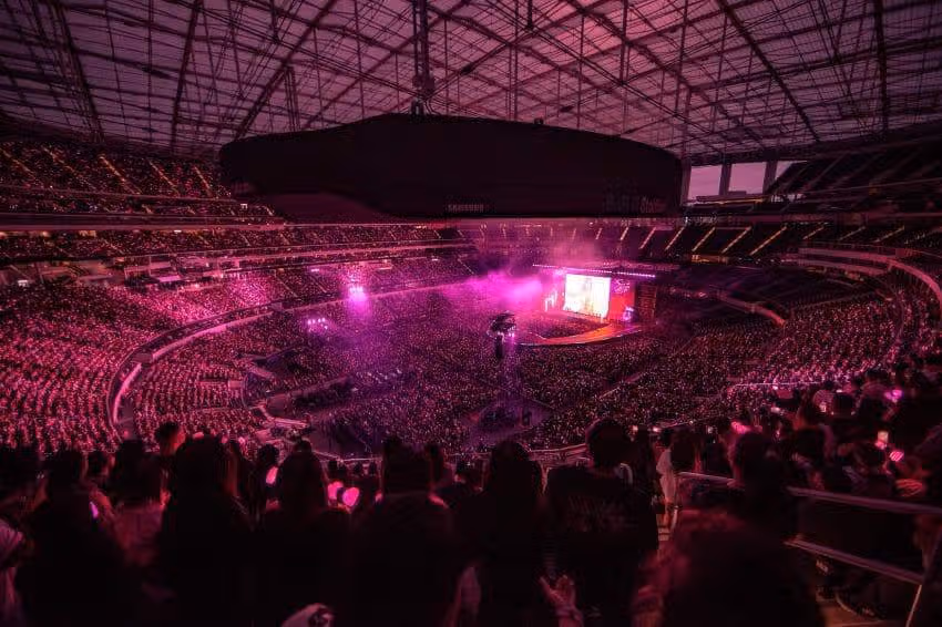 진짜 콘서트 사진만 봐도 국뽕이 차오르네요