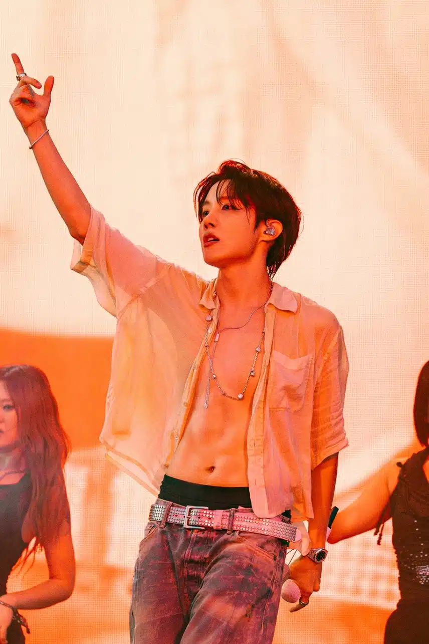 J-Hope a décoré la finale de « Lolapalooza Berlin » !