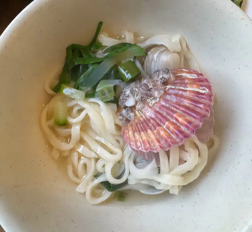해물 가득 칼국수