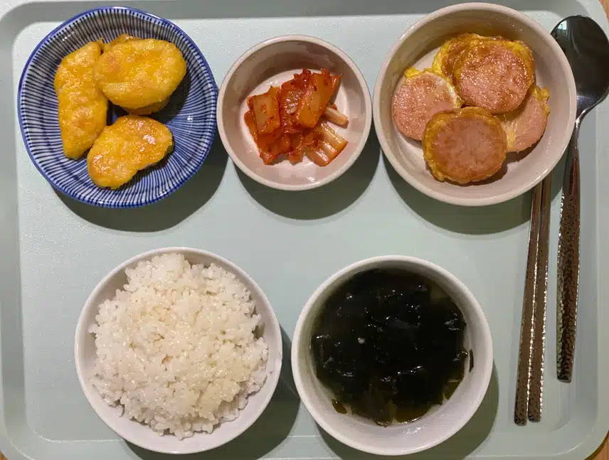 어제와 오늘 아침밥