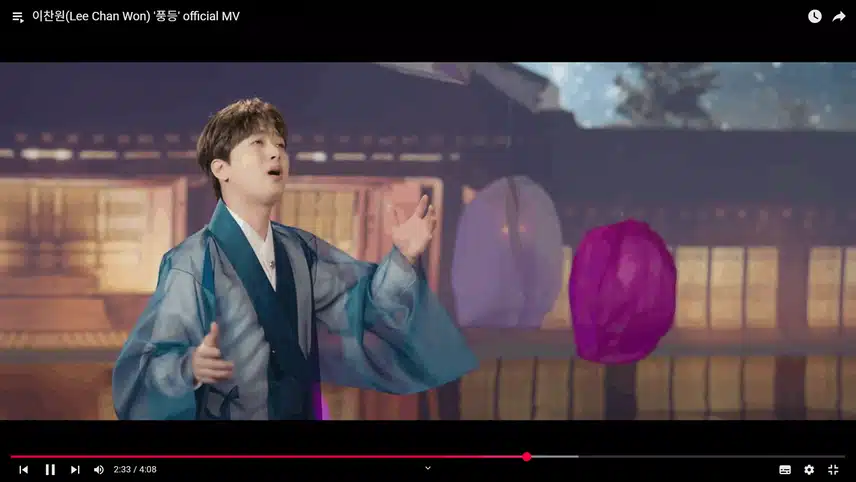 Tôi lại xem video ca nhạc 