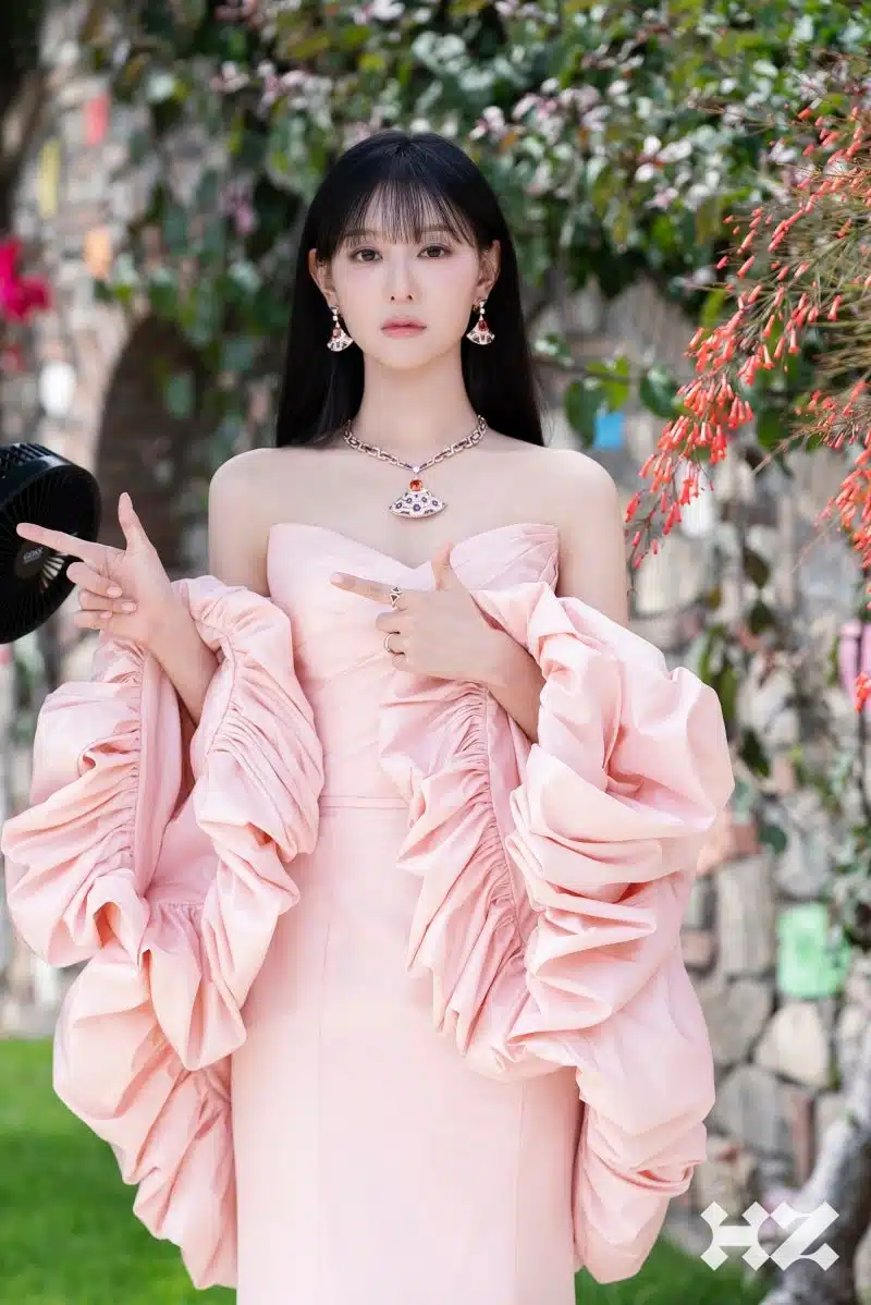 Kim Ji-won Bulgari Noblesse July issue photoshoot behind the scenes photosjpg