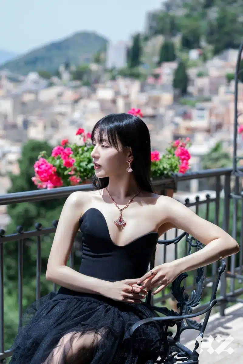 Kim Ji-won Bulgari Noblesse July issue photoshoot behind the scenes photosjpg
