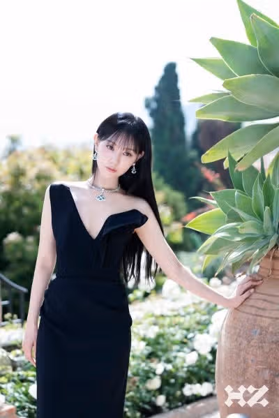 Kim Ji-won Bulgari Noblesse July issue photoshoot behind the scenes photosjpg