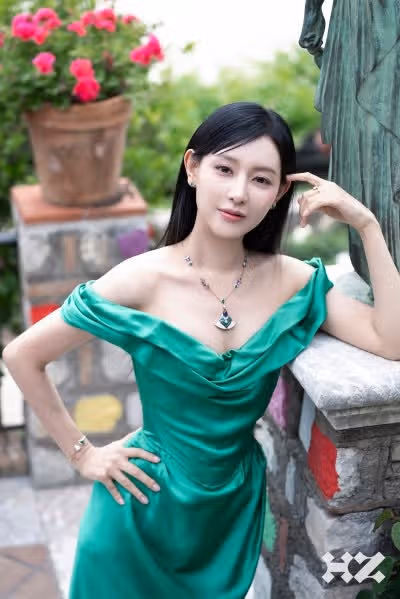 Kim Ji-won Bulgari Noblesse July issue photoshoot behind the scenes photosjpg