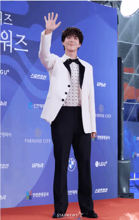 보검님 너무나 멋지네요 ! ㅎㅎ