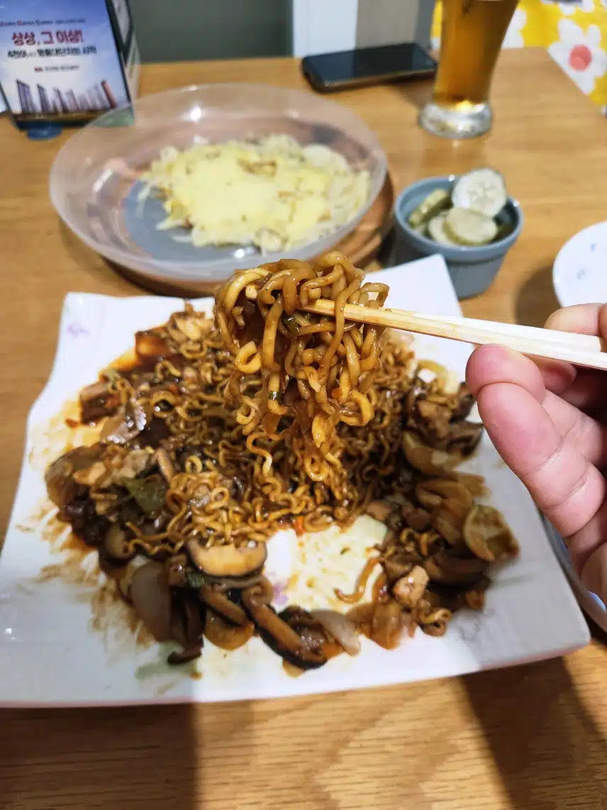 오늘의 안주 짜빠구리와 감자채 치즈전🎵