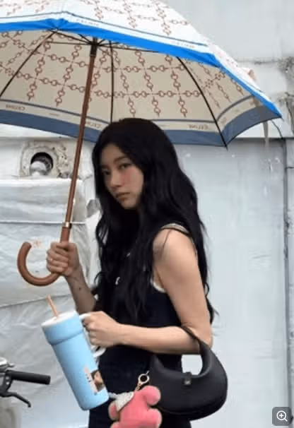 Even when it rains, the visuals are 'clear' as expected from Suzy ~