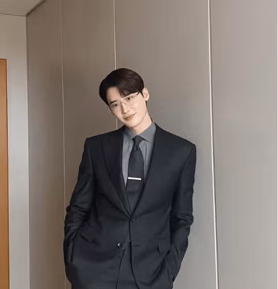 이종석 수트핏 완벽 소화