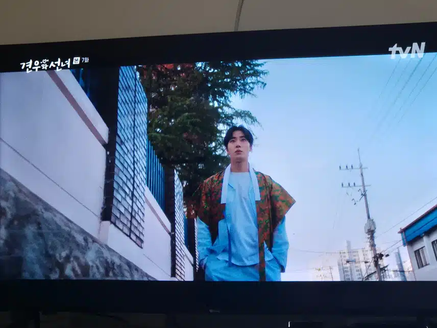 추영우님 드라마에서 한장면을 런웨이로 만들었네요