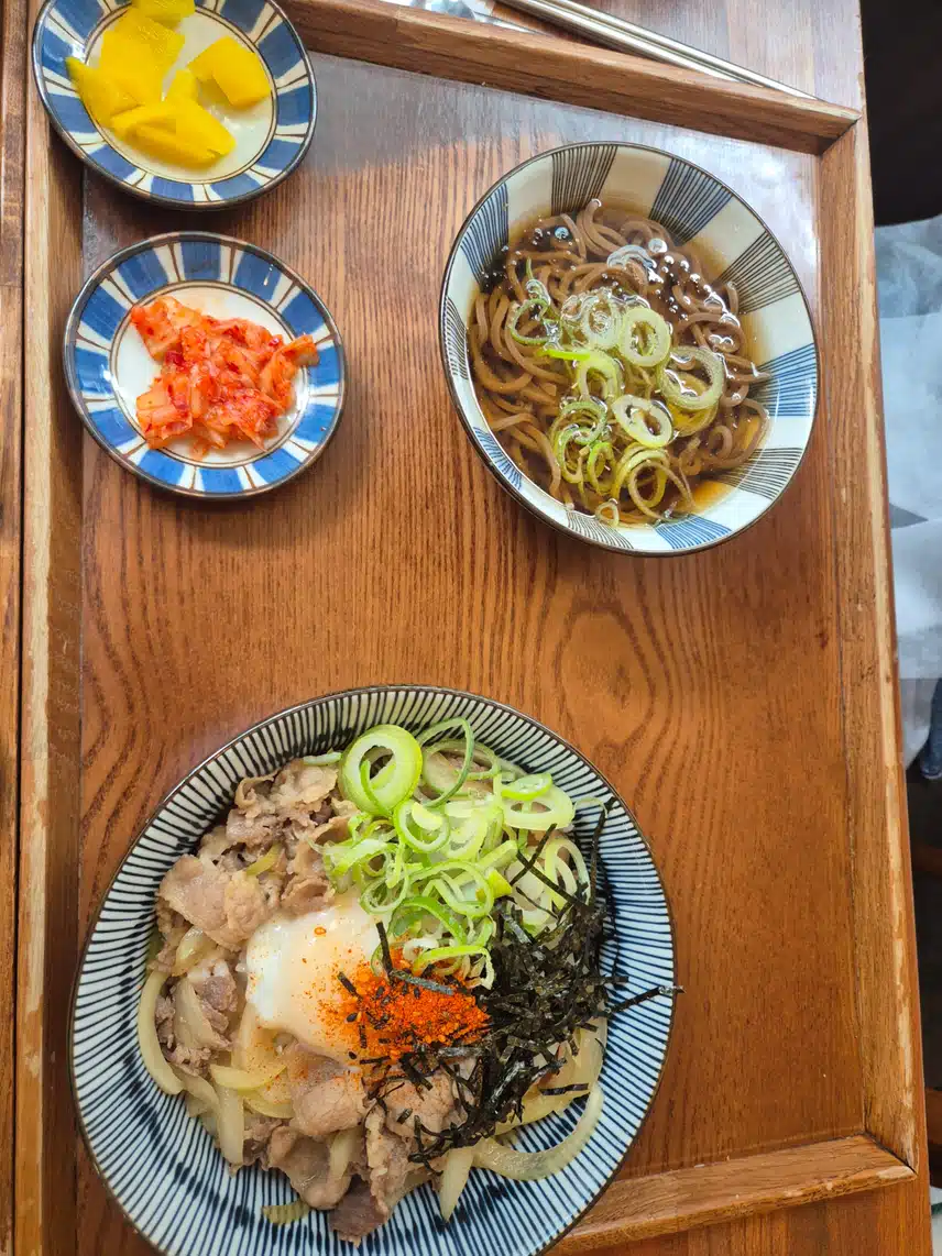신논현역의 카츠공방 돈까스 맛있고 괜찮답니다.