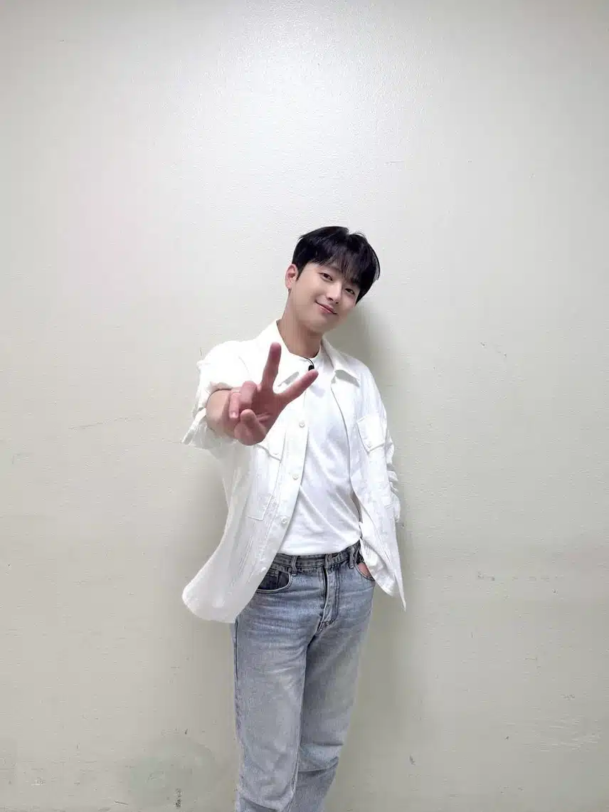 Oggi Chanwon ha caricato una foto su Instagram.