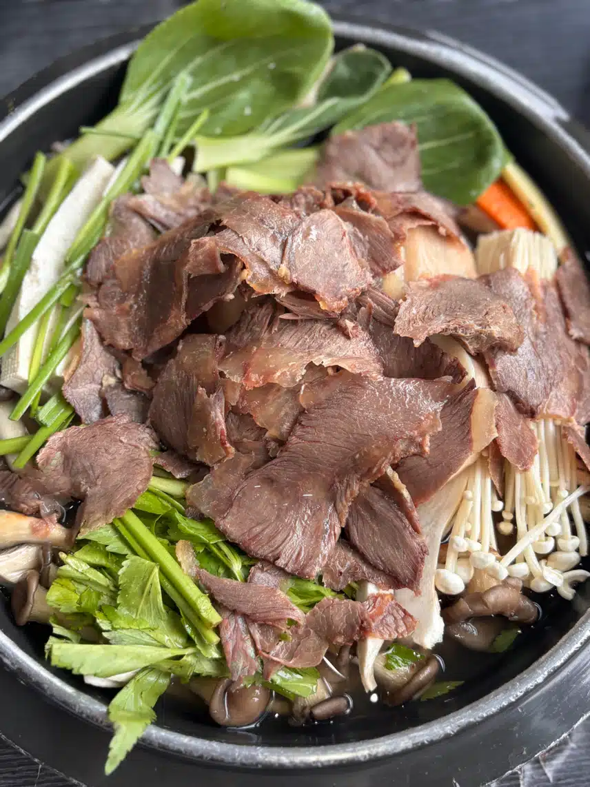 점심에 만두 전골 먹었어요