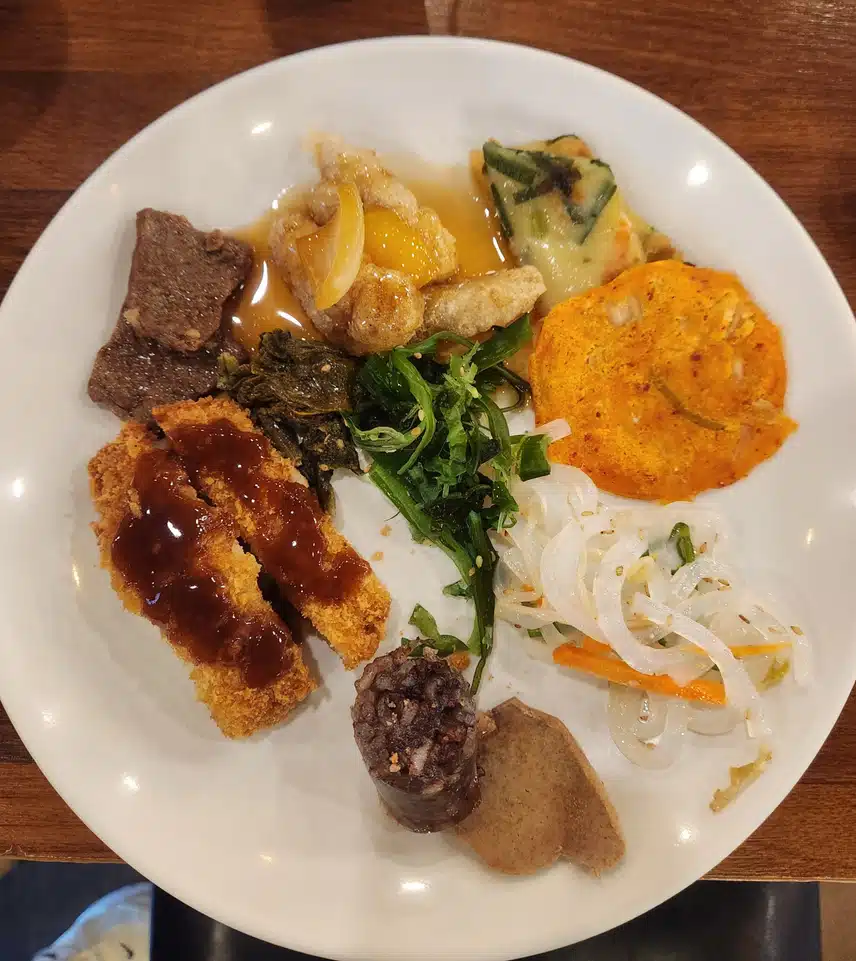 별미지교 한식부페 가서 맛있게 먹었어요