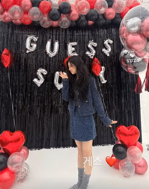 Suzy's recent photos styled in fall clothes