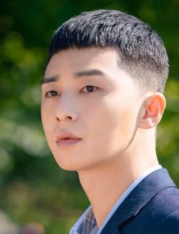 박서준배우의 어떤 헤어스타일을 좋아하시나요?