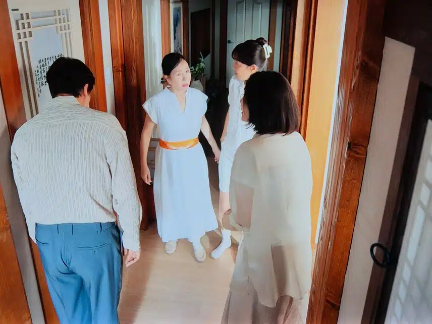 깨볶는 흥수와 옥분의 캐미가 보기좋네요