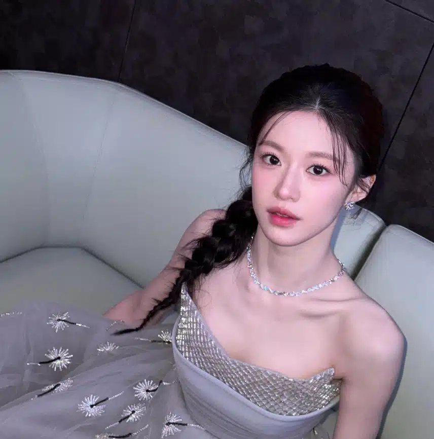 고윤정 당신 미쳤나요 ? 얼굴이...