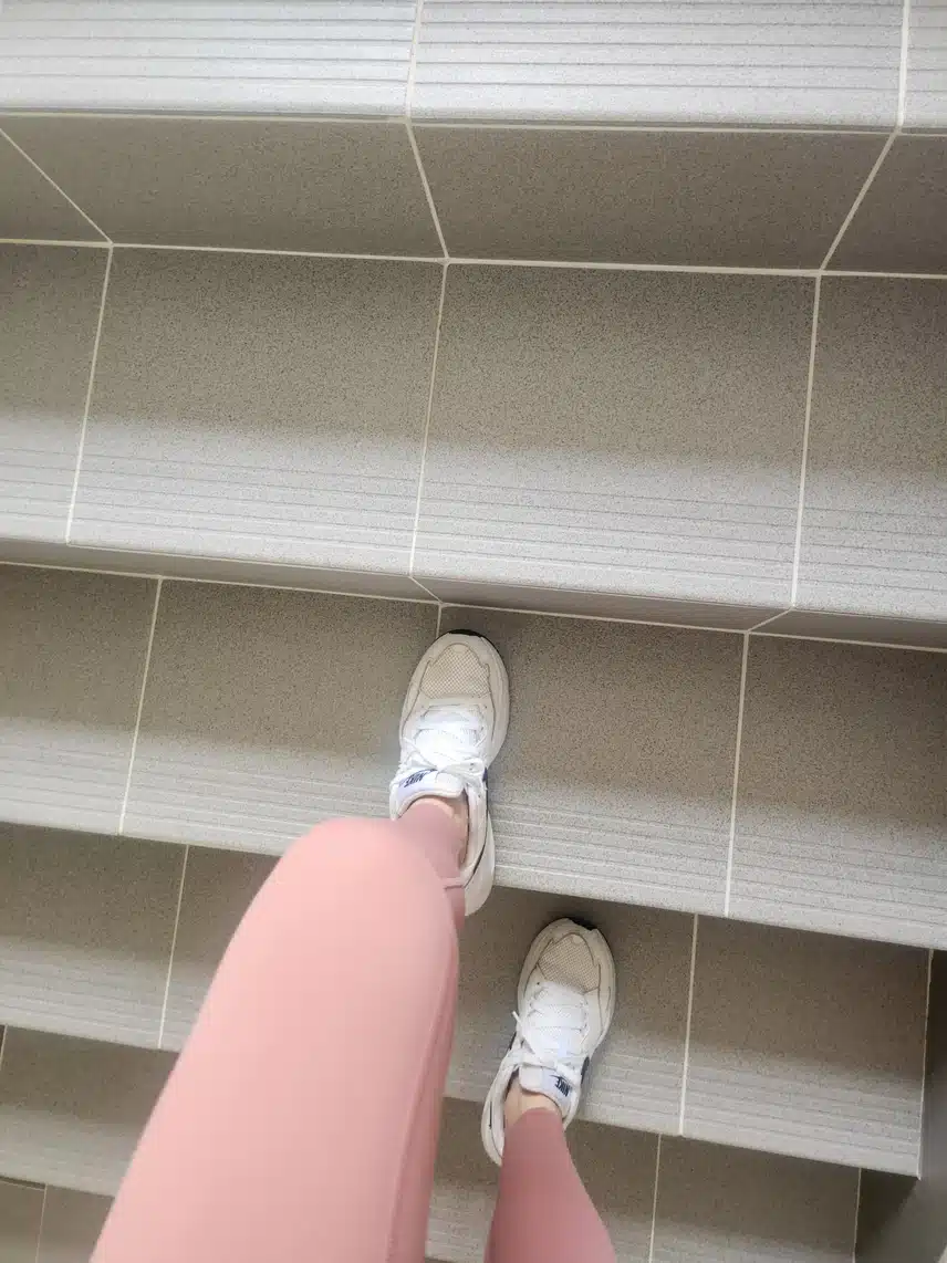 오전 계단 오르기