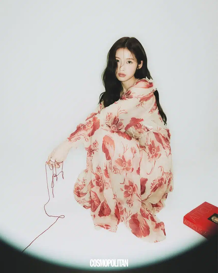 오마이걸 아린 S라인 코스모폴리탄 화보 