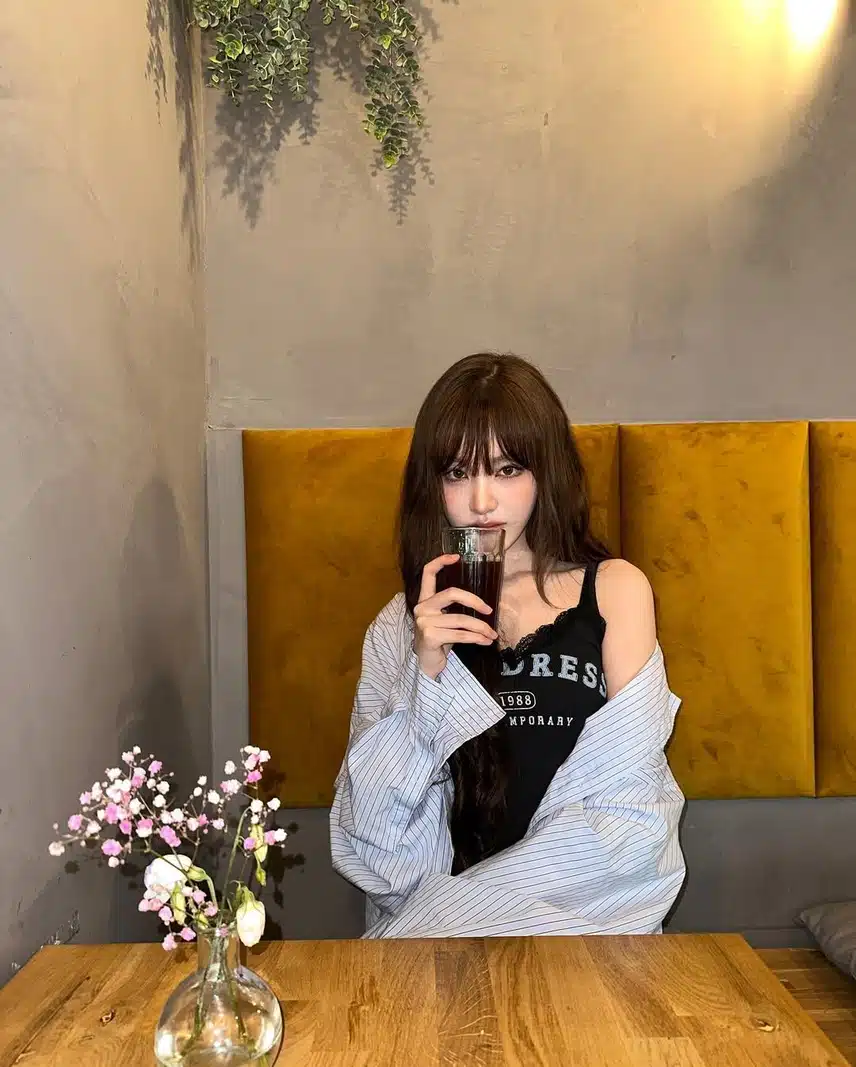 갈발에서도 감탄나오는 미모의 리즈 인스타 업 ! 