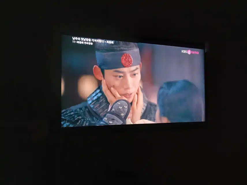연기를 참 잘해요.