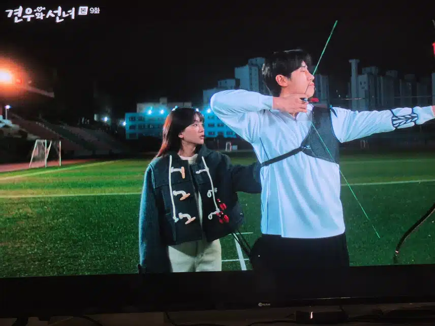성아는 몸을 사리지않고 견우를 보호하며 건강도 나빠진다