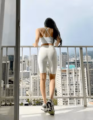 효민 워터밤 의상 모음｜2025 비키니 패션·몸매 관리 비결까지 총정리
