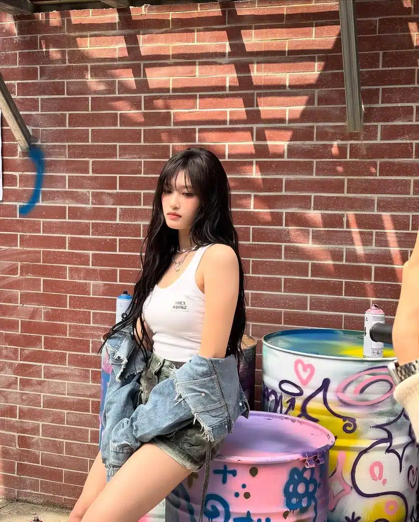 The youngest member of Ive, Lee Seo, full of hipness, uploaded an Instagram post!