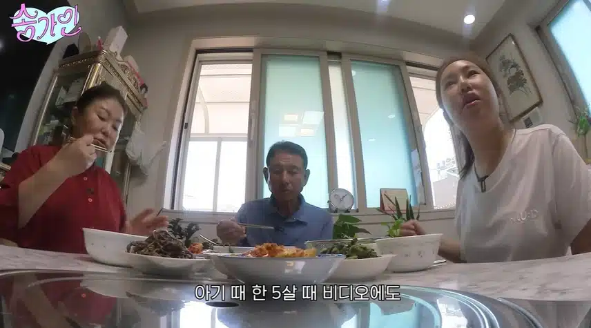 가인님 다섯살때 모습이라는데 너무 귀여워요