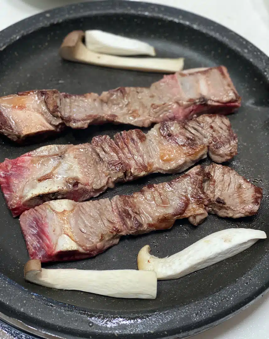 저녁으로 꽃 갈비 먹어요