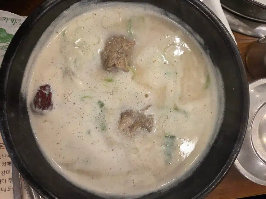 들깨 갈비탕 먹었어요 