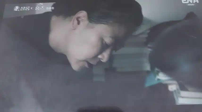 코믹 추리 액션 어떤 것도 모자람이 없네요