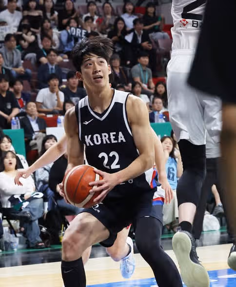 La fidanzata di Yeo Jun-seok, Park So-hee? La polemica sulle Love Star e la possibilità di un draft NBA alla Seattle University