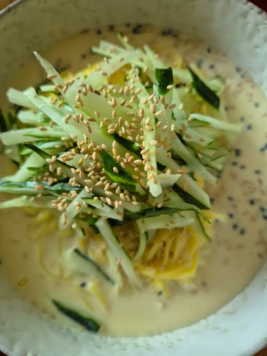 콩가루로 만든 콩국수