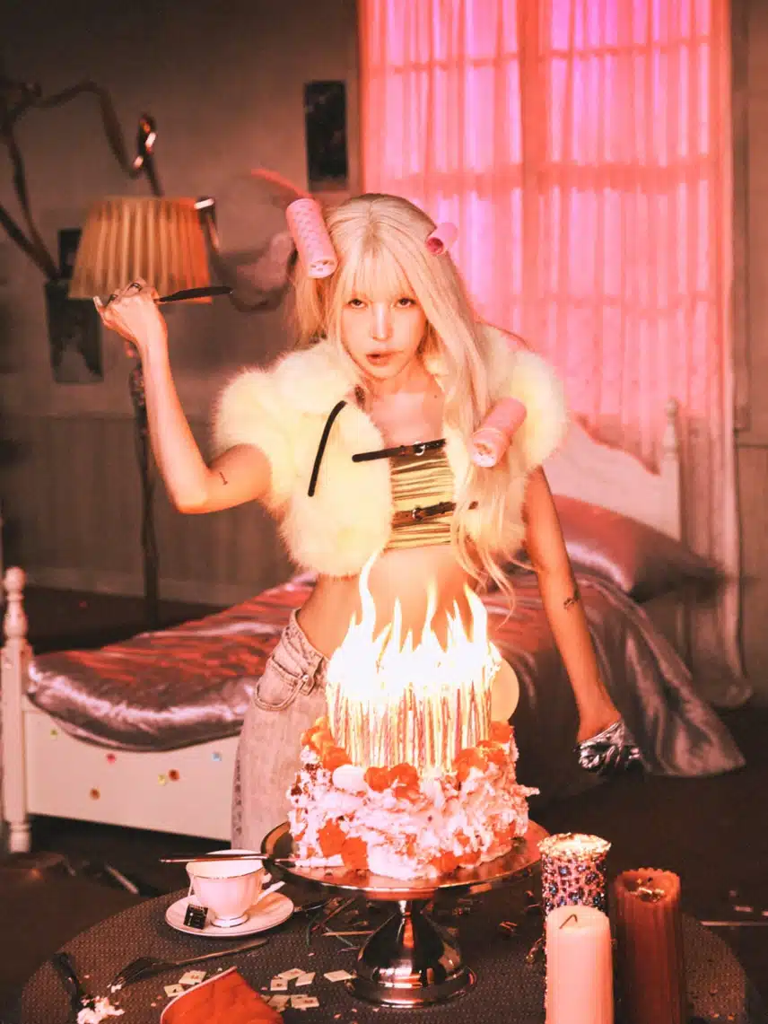 🔥 새앨범 Crazier 티저 사진 #2