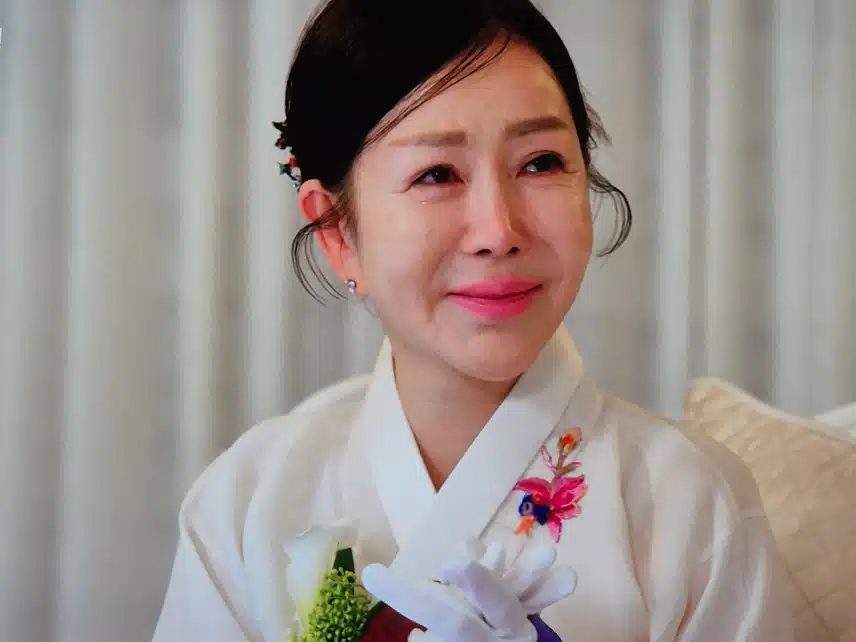 많은 어려움 속에서 드디어 두사람은 결혼식을 올리네요