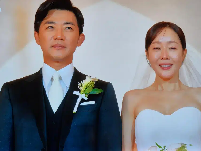 많은 어려움 속에서 드디어 두사람은 결혼식을 올리네요