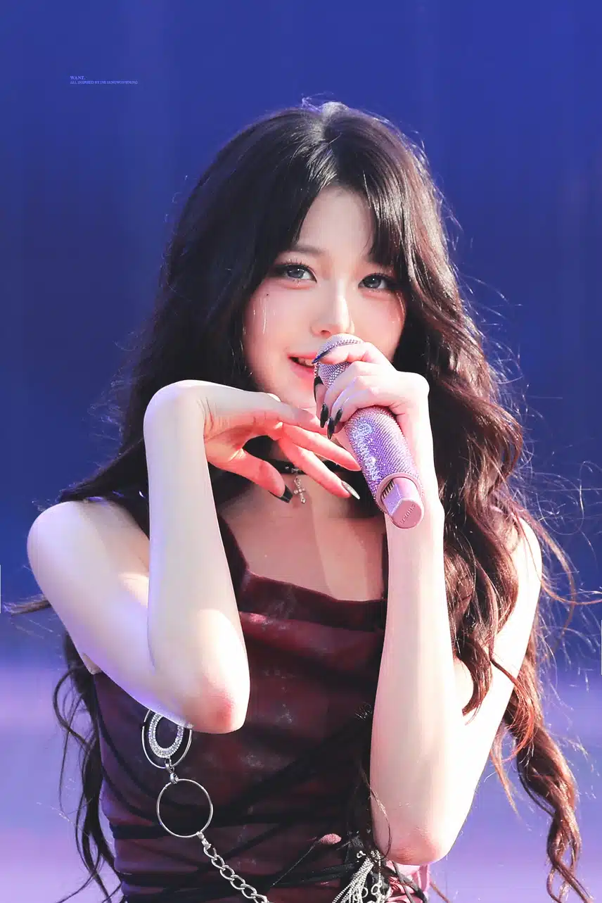 Jang Won-young of Paris, the pretty Lollapalooza that you can see every time you look at it