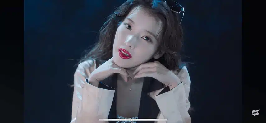 아이유님의 매력포인트는 역시 다재다능인거같아여
