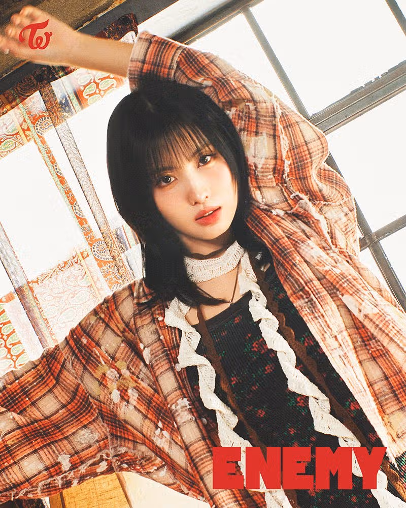 Japanese regular 6th album 『ENEMY』 concept photo B