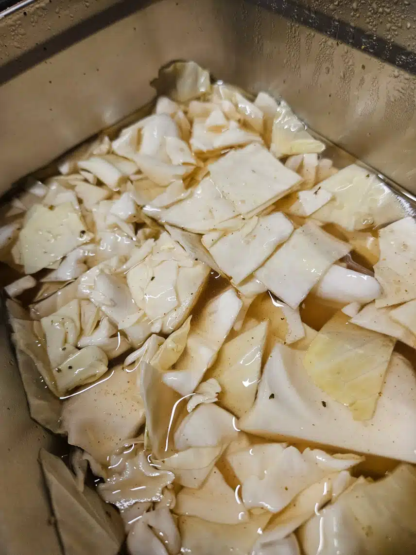 양배추 피클을 간식으로 먹어요