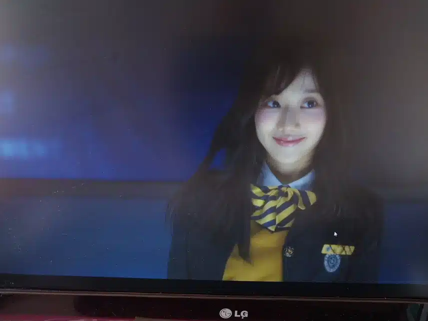 2화 시작   부모가 버린후 살아있는 아이들 한명씩 에피소드
