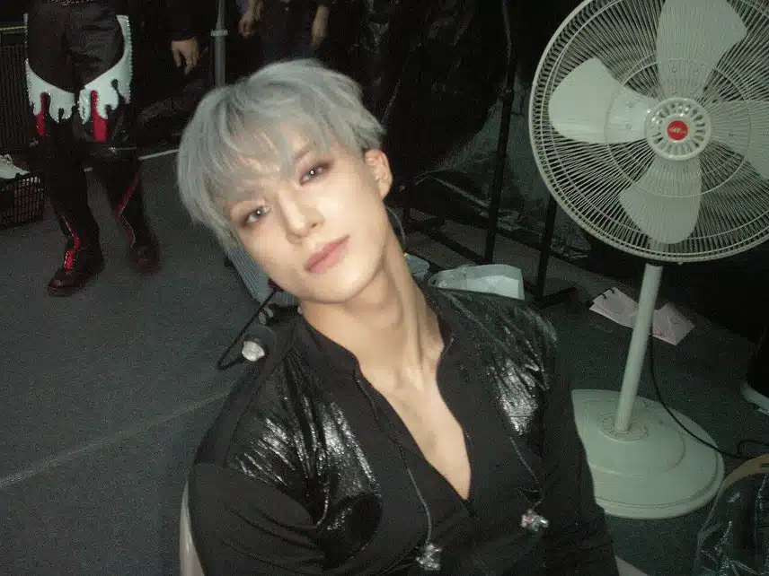 NCT Jeno's Instagram photo that looks good with silver hair