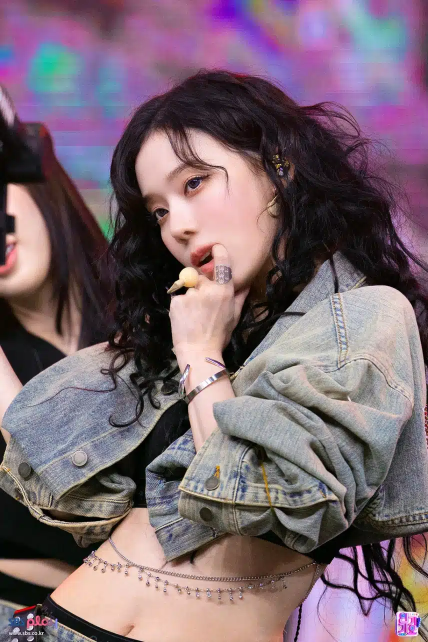 Winter, this Hemeko was really perfect on Inkigayo