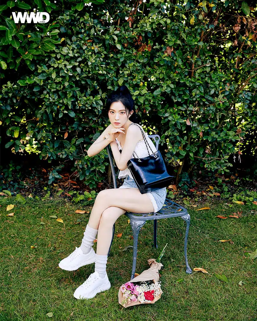 햇살 같은 레드벨벳 아이린 WWD 화보 사진 
