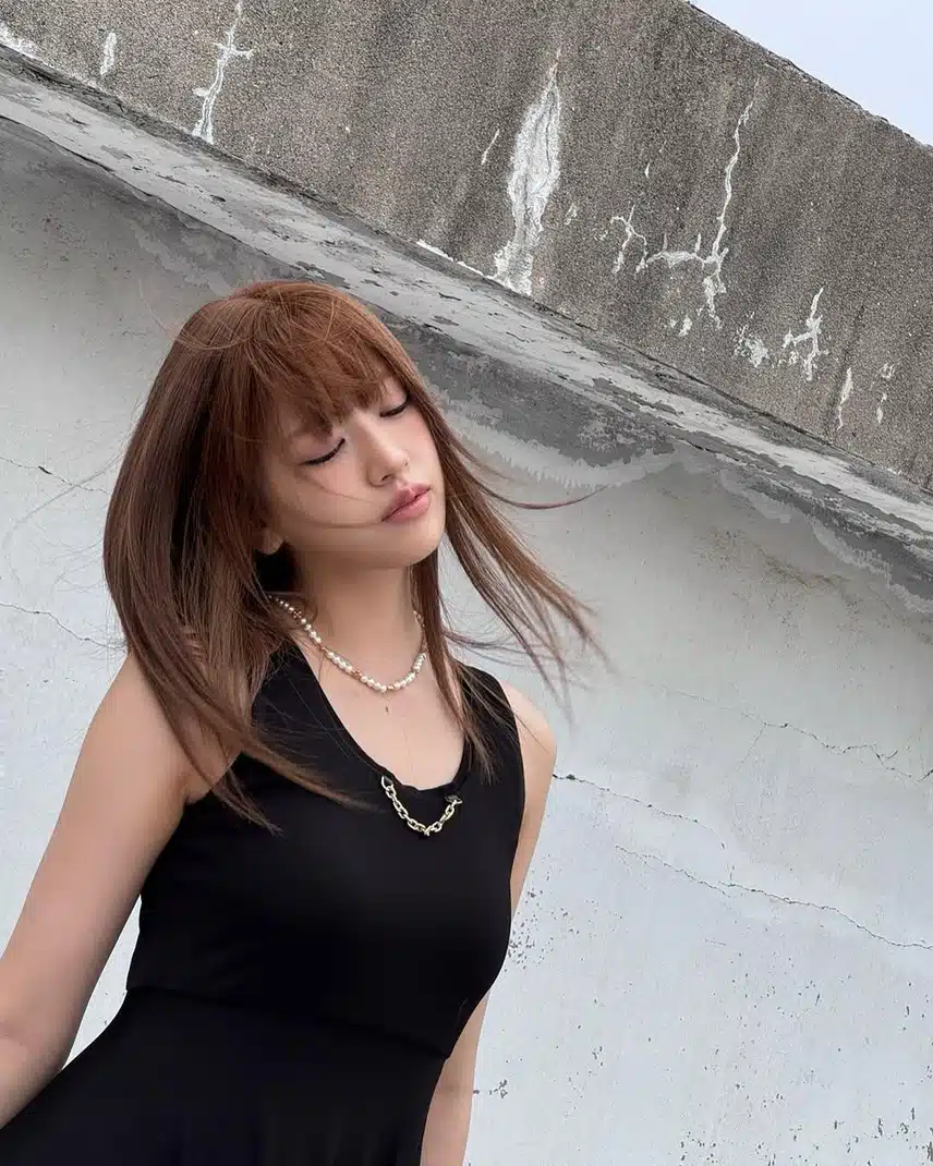 화보에선 멋짐, 셀카찍을때는 안댕댕