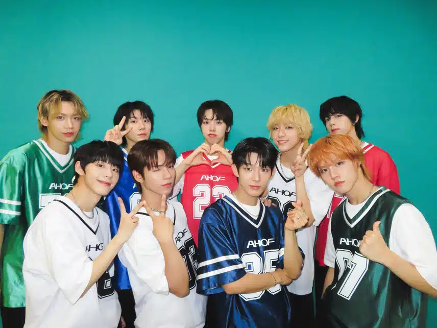 AHOF MEILLEURE MUSIQUE ET ÉTOILE MONTANTE DU CLASSEMENT ENA KPOP-UP